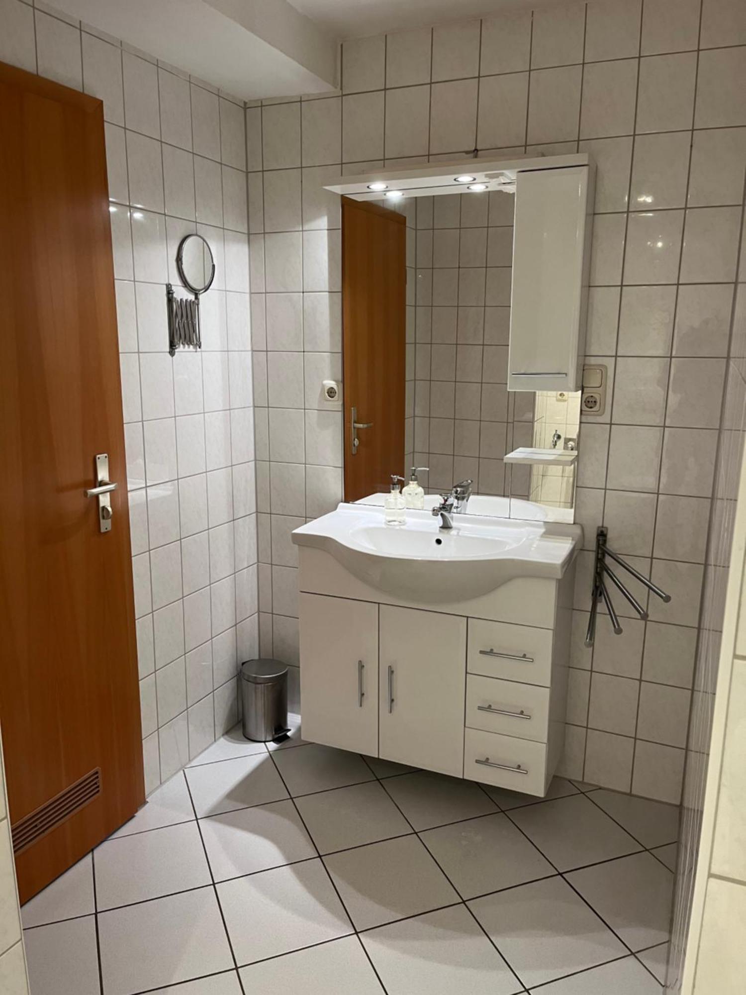 Ferienwohnung Warnemuende Am Kurpark Rostock Exterior foto